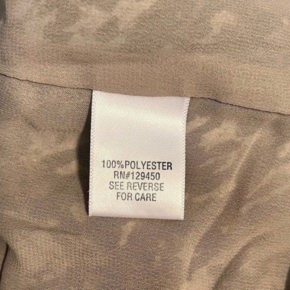 Apt. 9 lined sheer short flutter sleeve blouse size Medium - Picture 8 of 9